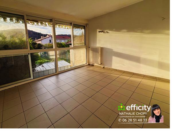 Immeuble
         8 pièces
        - 215 m² Exclusivité 195 000 € *