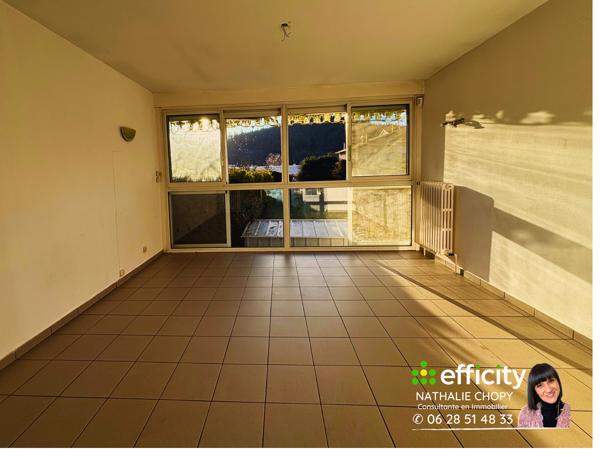 Immeuble
         8 pièces
        - 215 m² Exclusivité 195 000 € *