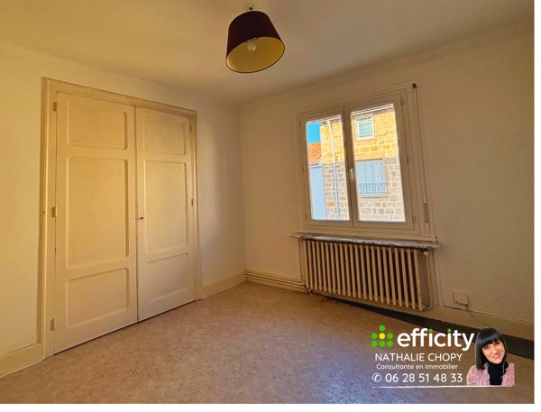 Immeuble
         8 pièces
        - 215 m² Exclusivité 195 000 € *