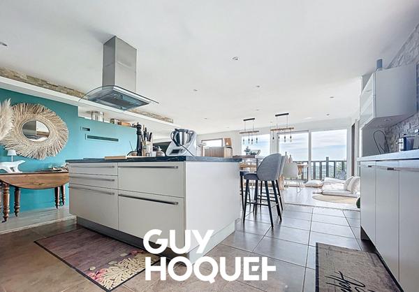 Maison de Caractère 4 Chambres avec Piscine et Vue sur 1035 m² de Terrain - 71570 PRUZILLY