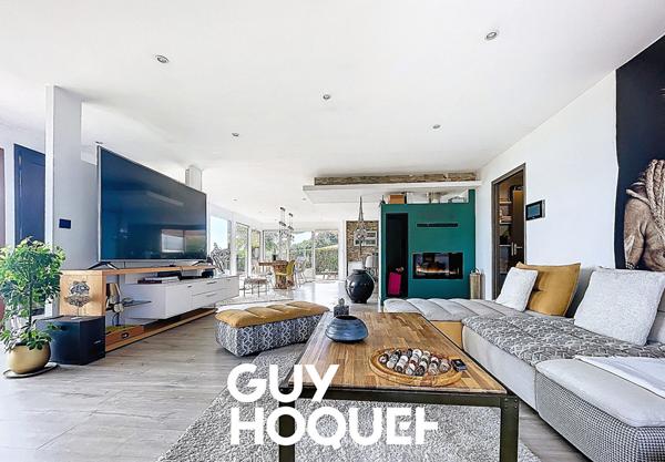 Maison de Caractère 4 Chambres avec Piscine et Vue sur 1035 m² de Terrain - 71570 PRUZILLY