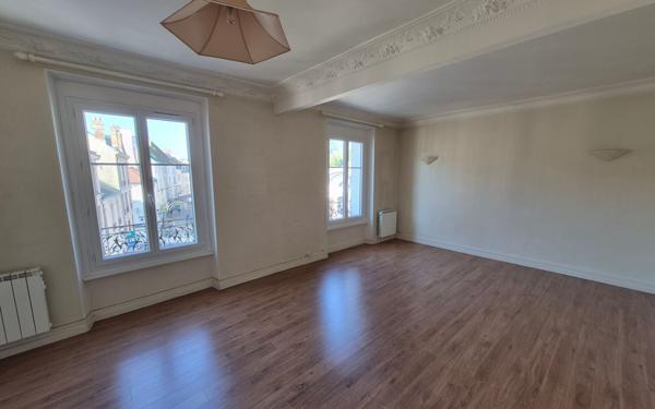 Appartement à vendre    3 pièces • 72,50 m2 Château-Thierry