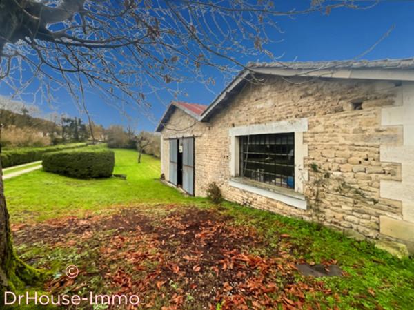 Bien immobilier à vendre 2 pièces de 150 m²