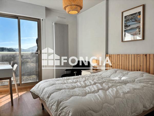 Location Appartement meublé 2 pièces 34.52 m² - 9-15 RUE MICHELET Hyeres 83400