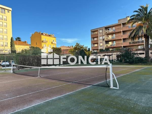 Location Appartement meublé 2 pièces 34.52 m² - 9-15 RUE MICHELET Hyeres 83400