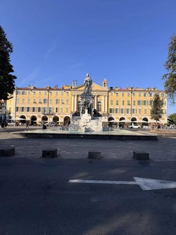 Vivre l’Exception : Appartement de Prestige – Place Garibaldi, Nice