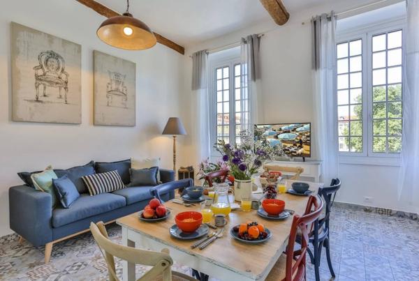 Vivre l’Exception : Appartement de Prestige – Place Garibaldi, Nice