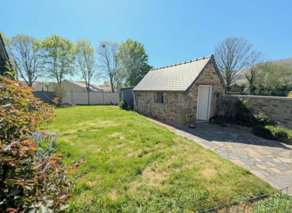 Maison à vendre 6 pièces 2x70 M2 - 1630 m2 de terrain - SAINT GEORGES DE REINTEMBAULT (35)
