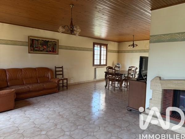 Maison à vendre 8 pièces 153 m² Saint-Lyé