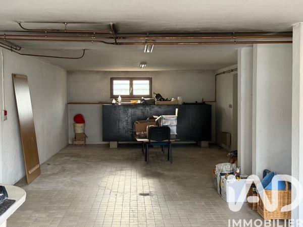 Maison à vendre 8 pièces 153 m² Saint-Lyé