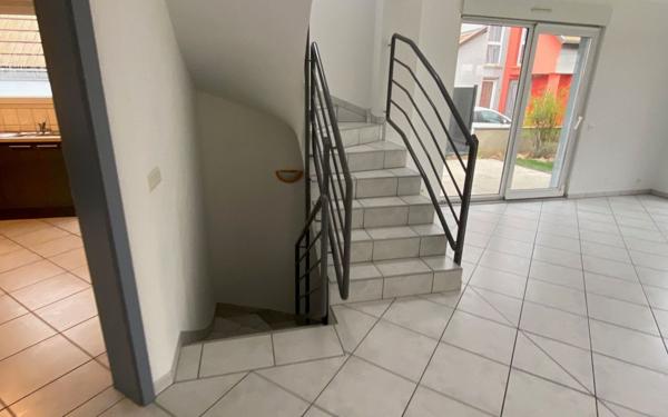 Maison à louer    4 pièces • 111,38 m2 Stutzheim-Offenheim