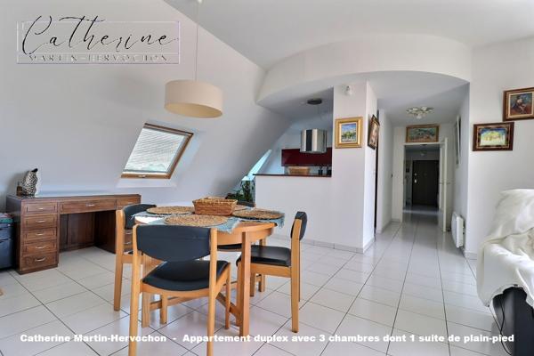 Appartement duplex de 109.1m2 hab / 138.85m² au sol - 3 chambres - 3 terrasses - Garage double