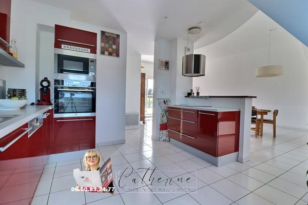 Appartement duplex de 109.1m2 hab / 138.85m² au sol - 3 chambres - 3 terrasses - Garage double