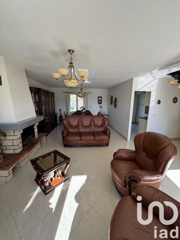 Maison à vendre 4 pièces 91 m² Saint-Denis-de-l'Hôtel