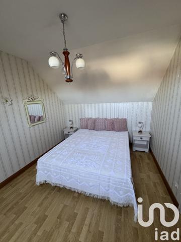 Maison à vendre 4 pièces 91 m² Saint-Denis-de-l'Hôtel