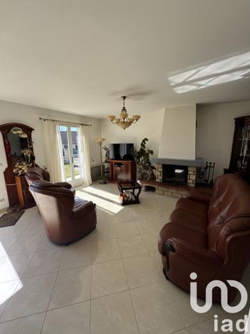 Maison à vendre 4 pièces 91 m² Saint-Denis-de-l'Hôtel