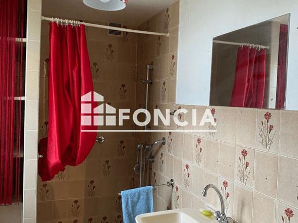 Location Maison 3 pièces 114.3 m² - 16, RUE DE TERRON Poix-terron 08430