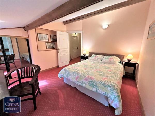 Maison à vendre 8 pièces 250.6m²