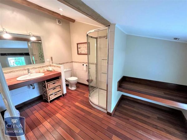 Maison à vendre 8 pièces 250.6m²