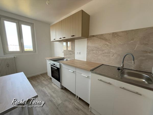 Appartement à louer 2 pièces BELFORT VUE SUPERBE sur les VOSGES ! balcon, cellier et cave