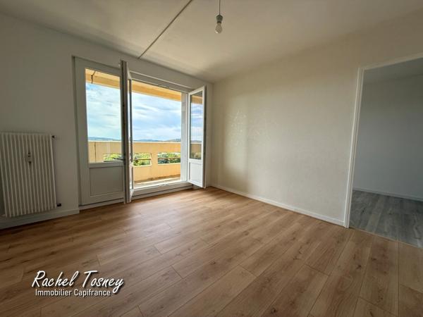 Appartement à louer 2 pièces BELFORT VUE SUPERBE sur les VOSGES ! balcon, cellier et cave