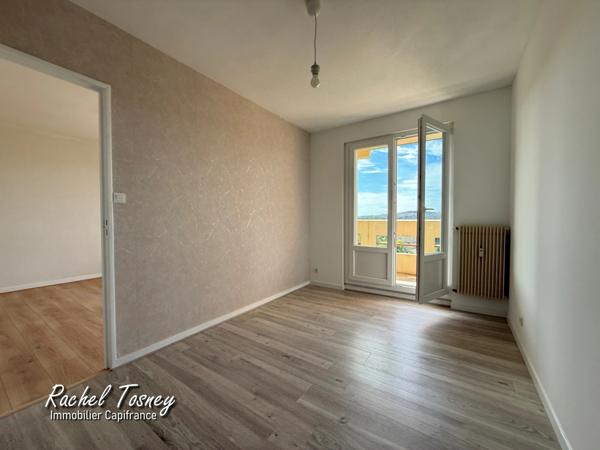 Appartement à louer 2 pièces BELFORT VUE SUPERBE sur les VOSGES ! balcon, cellier et cave