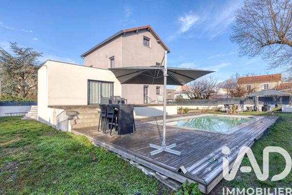 Maison à vendre 5 pièces 149 m² Grenoble