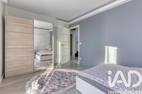 Maison à vendre 5 pièces 149 m² Grenoble