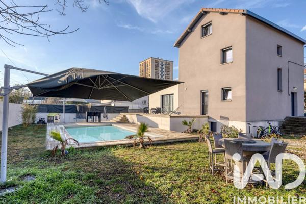 Maison à vendre 5 pièces 149 m² Grenoble