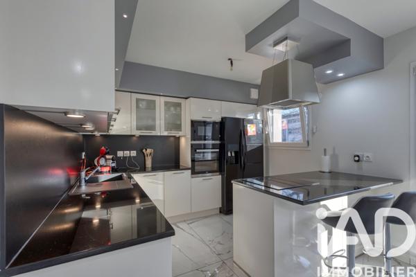 Maison à vendre 5 pièces 149 m² Grenoble