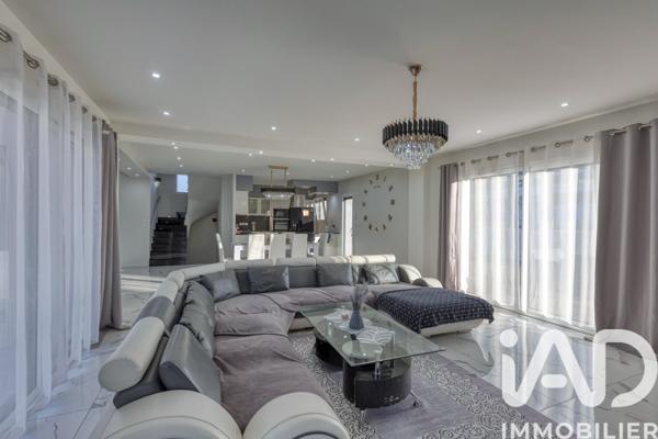 Maison à vendre 5 pièces 149 m² Grenoble