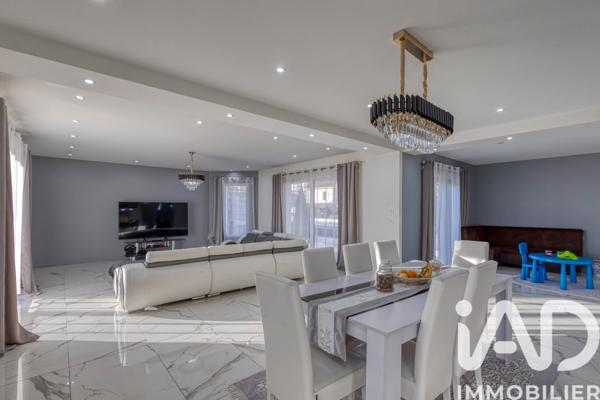 Maison à vendre 5 pièces 149 m² Grenoble