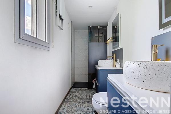 A VENDRE Maison à Taradeau 6 pièce(s) 236 m2 avec vue dégagée, piscine