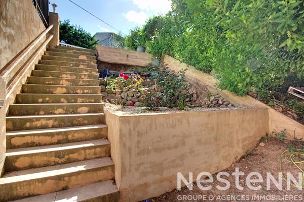 A VENDRE Maison à Taradeau 6 pièce(s) 236 m2 avec vue dégagée, piscine