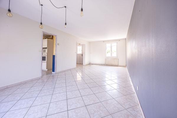 LA ROCHELLE - Maison à etage  / 3 chambres.