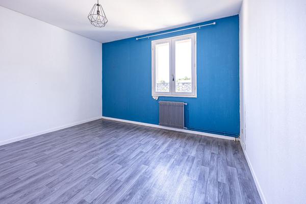 LA ROCHELLE - Maison à etage  / 3 chambres.