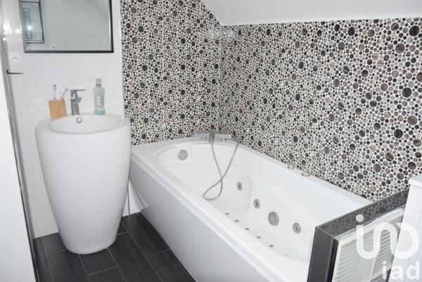 Appartement 3 pièces de 74 m² à Chaumes-en-Brie (77390)