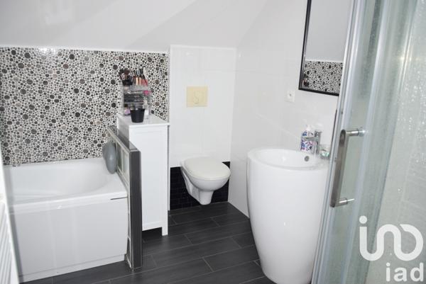 Appartement 3 pièces de 74 m² à Chaumes-en-Brie (77390)