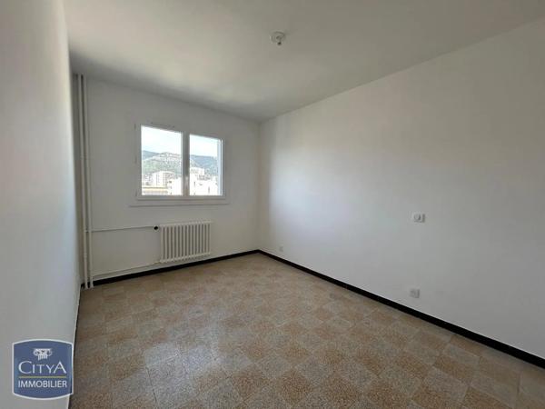 Appartement à louer 3 pièces 70.2m²