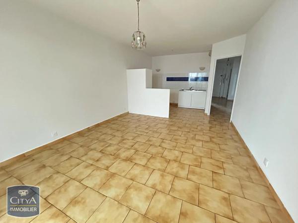 Appartement à louer 3 pièces 74.09m²