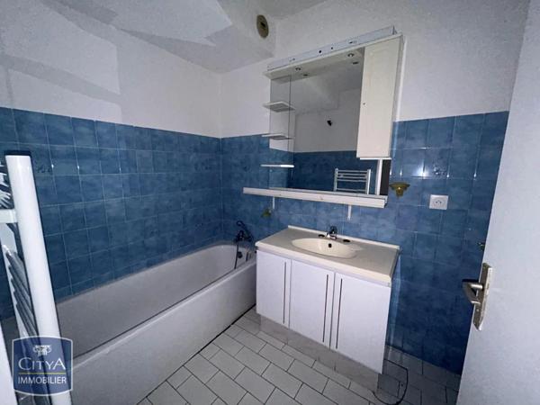 Appartement à louer 3 pièces 74.09m²