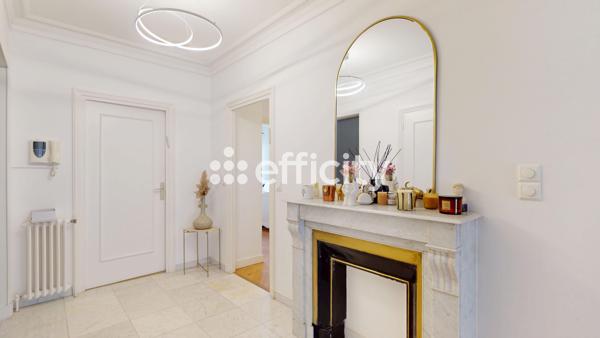 Appartement
         3 pièces
        - 75 m² 549 000 € *