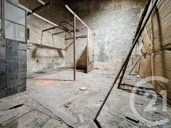 Appartement à vendre  2 pièces - 130,39 m 2   ROCHEFORT  - 17