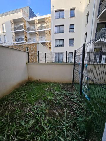 Studio Coeur des Richardets à Noisy-le-grand 20.20 avec place de Parking Sous Sol