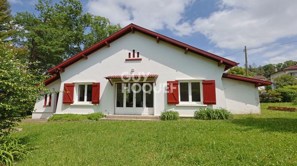 Maison Haut Cambo avec jardin plat