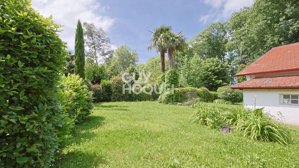 Maison Haut Cambo avec jardin plat