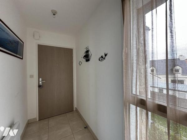 QUIBERON - A VENDRE BEL APPARTEMENT AVEC GARAGE