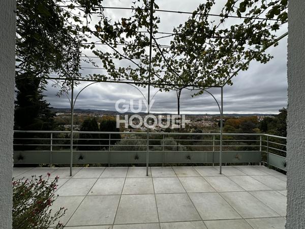 Villa à vendre de 7 pièces de 130m²