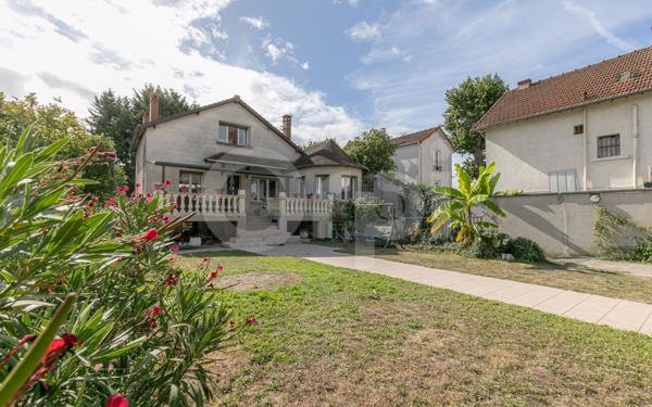 Maison à vendre    5 pièces • 160 m2 Clichy-sous-Bois