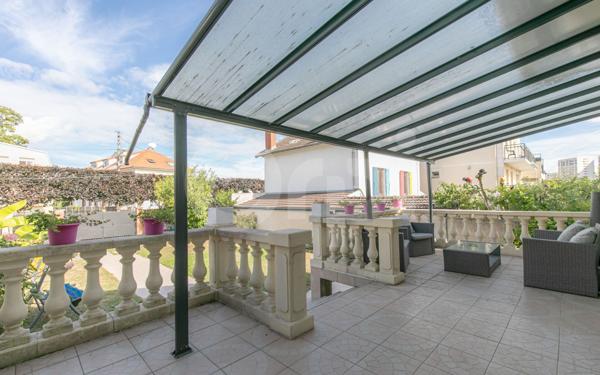 Maison à vendre    5 pièces • 160 m2 Clichy-sous-Bois